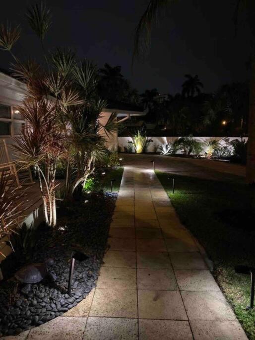Swaying Palm Beach House Fort Lauderdale Eksteriør billede